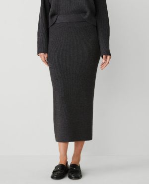 Weekend Collection Ribbed Sweater Skirt