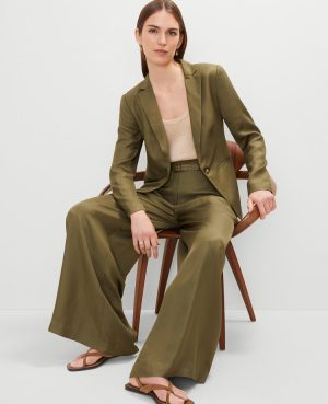 The Petite Hutton Blazer