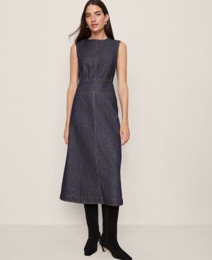 Weekend Collection Crew Neck Flare Midi Dress