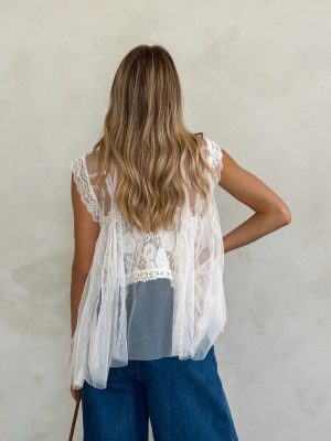 Elle Mesh Lace Top